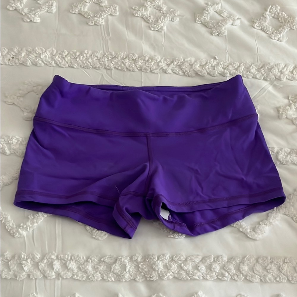 FLEO Women’s Purple Shorts size small